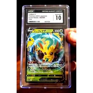 Leafeon V – Eevee Heroes 002/069 — CGC 10